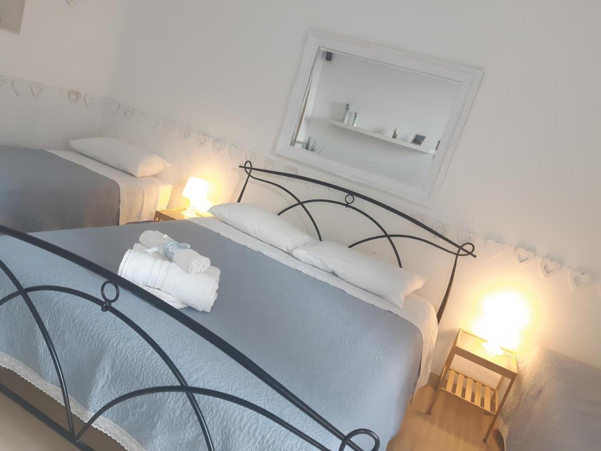 Dimora Filangieri Bed and Breakfast Neapel Exteriör bild